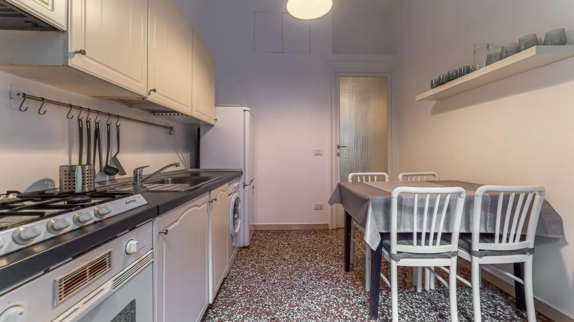 Penzion Azzurra B&B - Metro Lodi